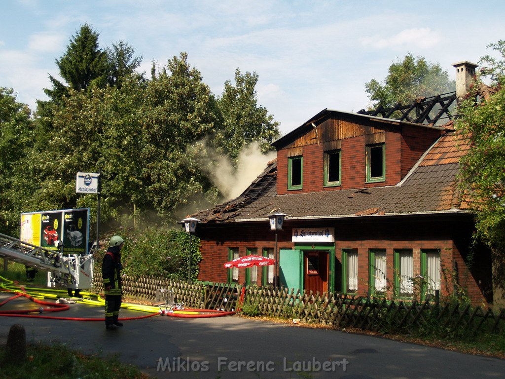 Brand Schuetzenhof Neusser Landstr P5776.JPG